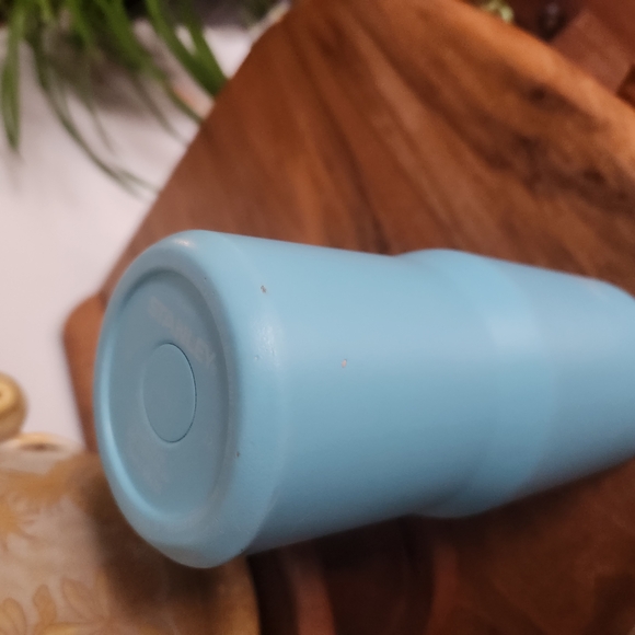 Stanley 30oz Flip Straw Iceflow - Picture 7 of 9